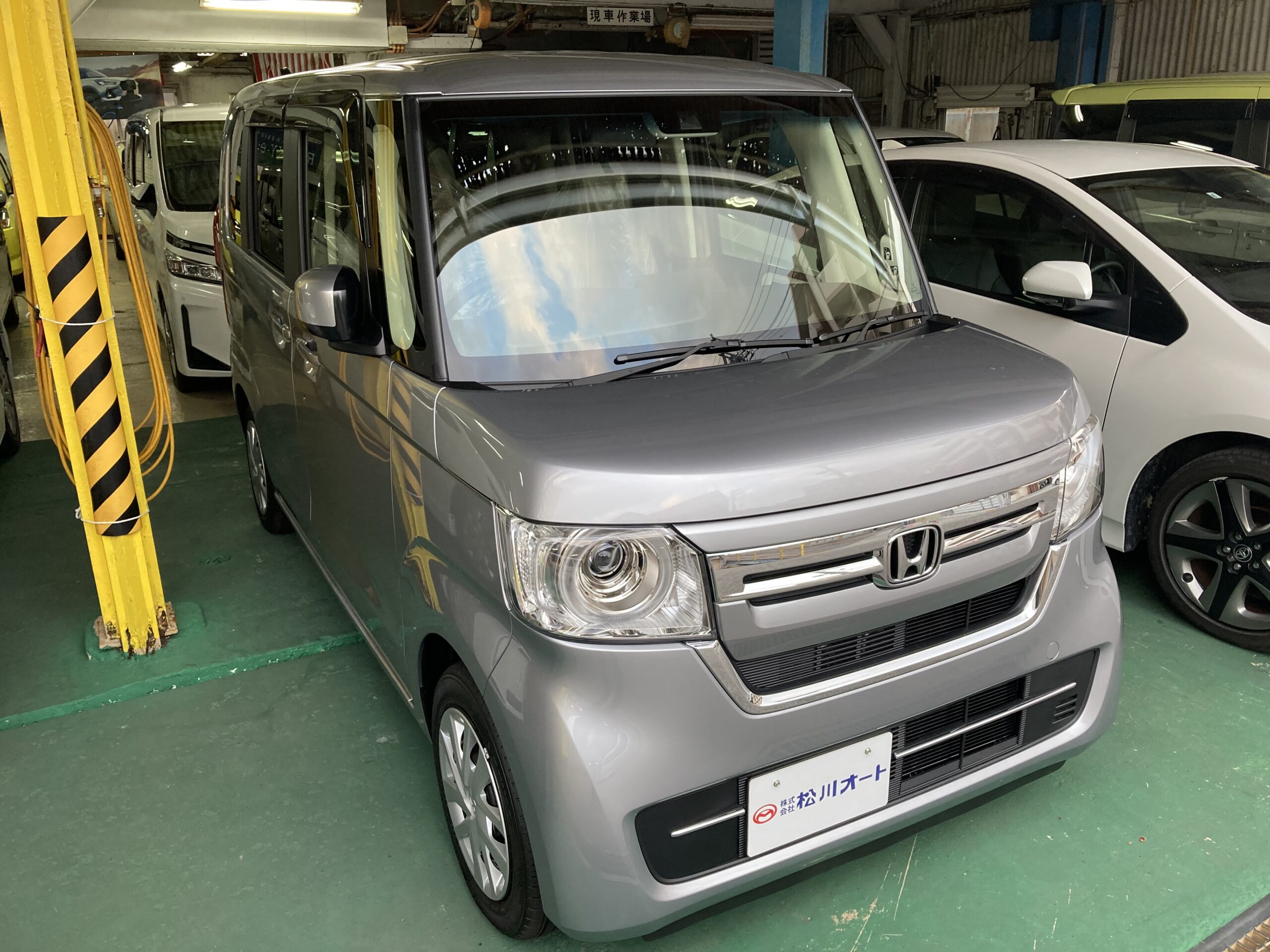 【特選中古車】ホンダ N-BOX