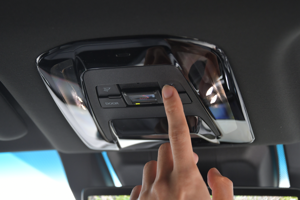 ハリアー コネクティッド